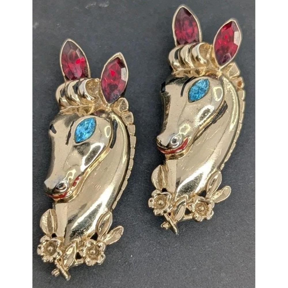 Coro Duette Horse Head Brooch Dress Clips Gold Tone Ruby Red Blue1940s Rare - Picture 10 of 14